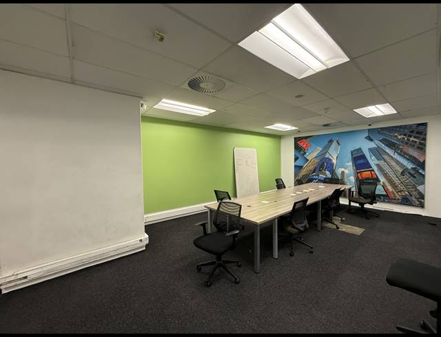 411M² OFFICE TO LET IN FORESHORE